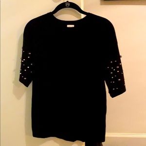 Black Sweater with Pearl Details and Half Sleeve